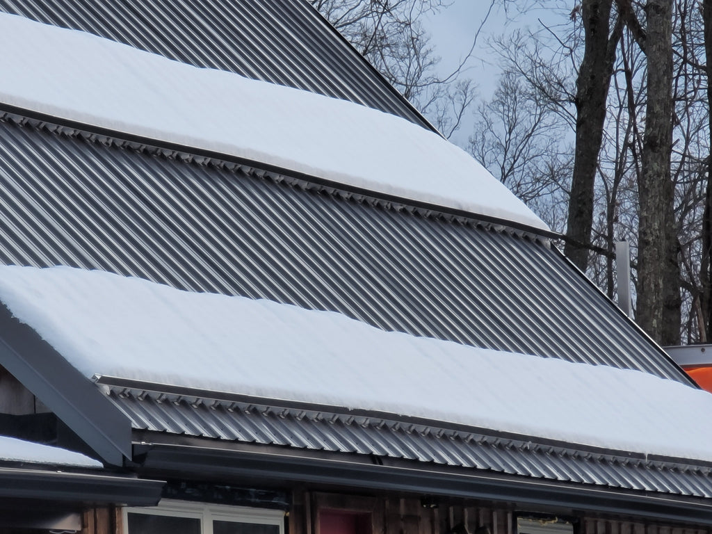 Système de rétention de neige à visser ColorBar pour toitures métalliques – Barre à neige en aluminium robuste
